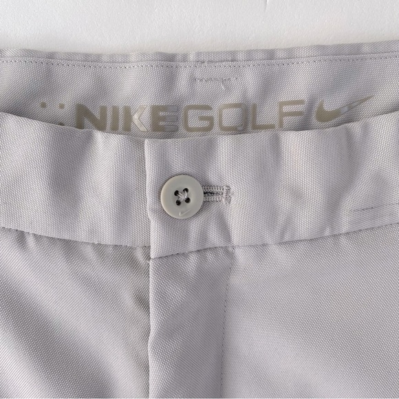 Nike Golf Men's Khaki Gray Shorts SIze 32 Medium - Picture 3 of 7